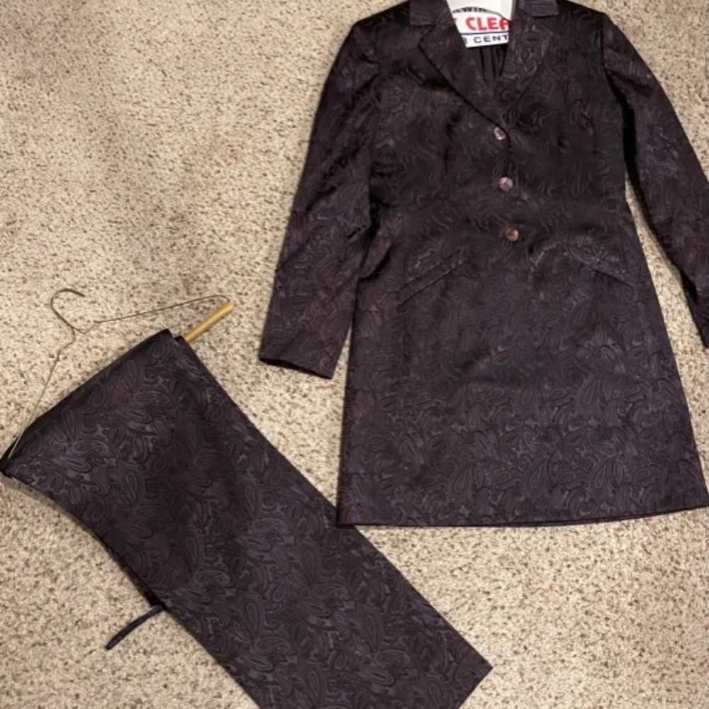 Gorgeous Purple "Prince-vibes" Paisley suit, Size 8